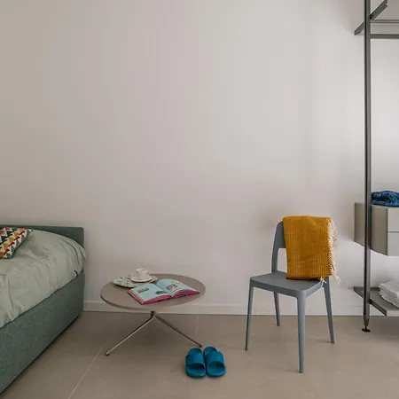 Guesthost - Flat 100m From With Swimming Pool Appartement
