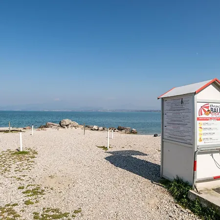 Appartement Guesthost - Flat 100m From With Swimming Pool Peschiera del Garda