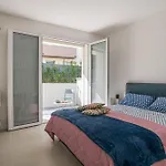 Guesthost - Flat 100m From With Swimming Pool Peschiera del Garda